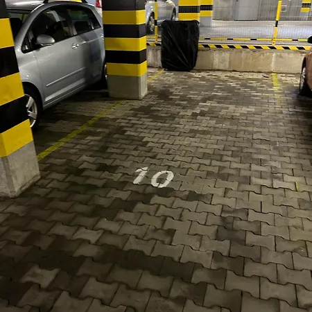 Rataje Park Ii - Cost Free Parking - 24h Check In 아파트