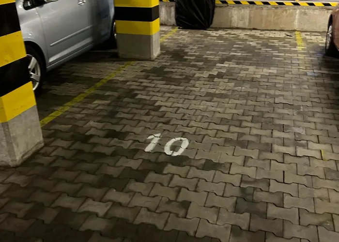 Rataje Park Ii - Cost Free Parking - 24h Check In 아파트